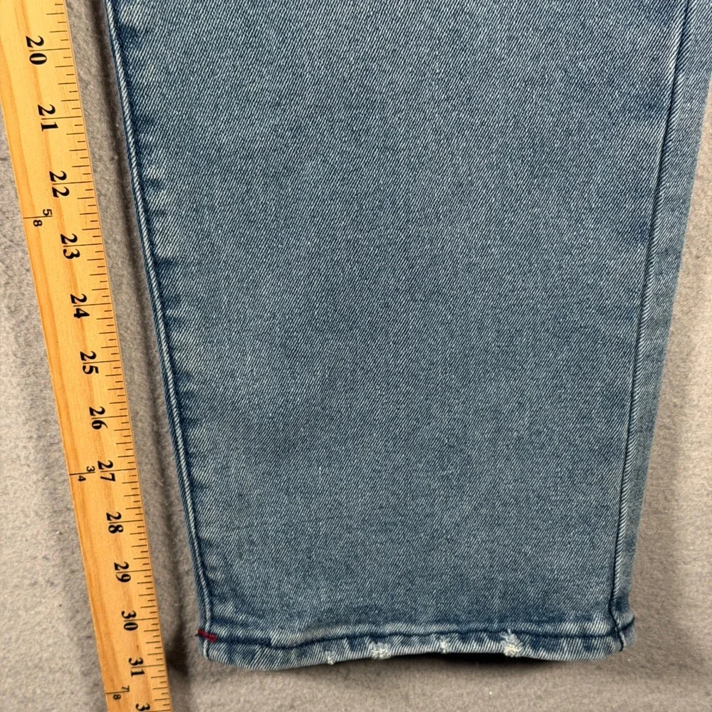 True Religion Geno Relaxed Slim Light Wash Denim Jeans Mens 38 57795-00 Blue